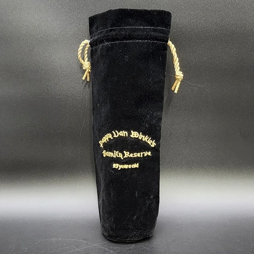 Pappy Van Winkle Black Velvet Bottle Bag Family Reserve 23 Year Bourbon Pouch